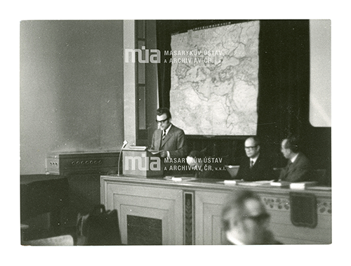 Referát na XVI. konferenci Eirene, Praha, 1982